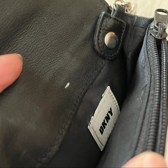 DKNY black leather coin purse key ring wallet - Picture 7 of 7